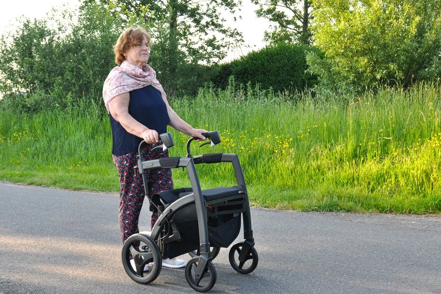 Foto bij artikel: Tijdelijk een traplift nodig tijdens herstel? Wat wij aanraden